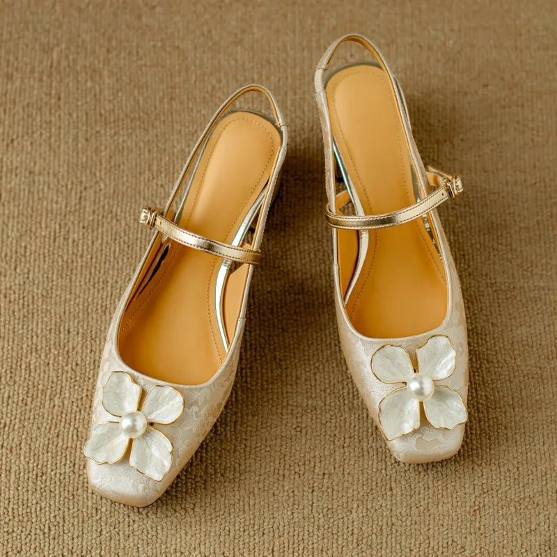 Beatriz | Women&