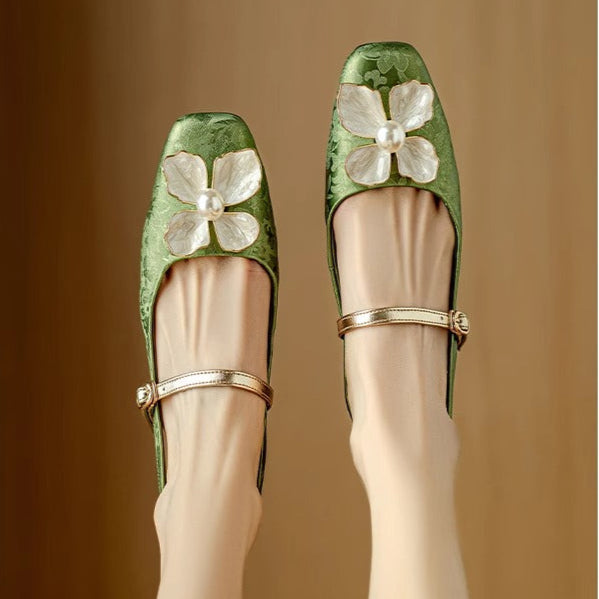 Beatriz | Women&