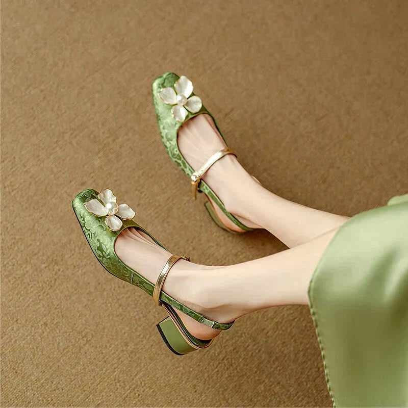 Beatriz | Women&