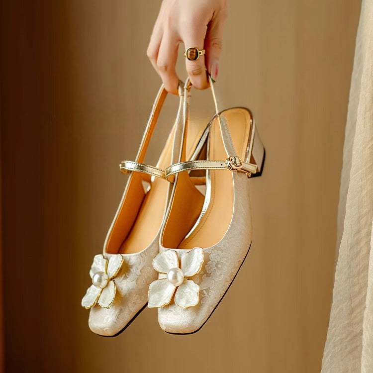 Beatriz | Women&