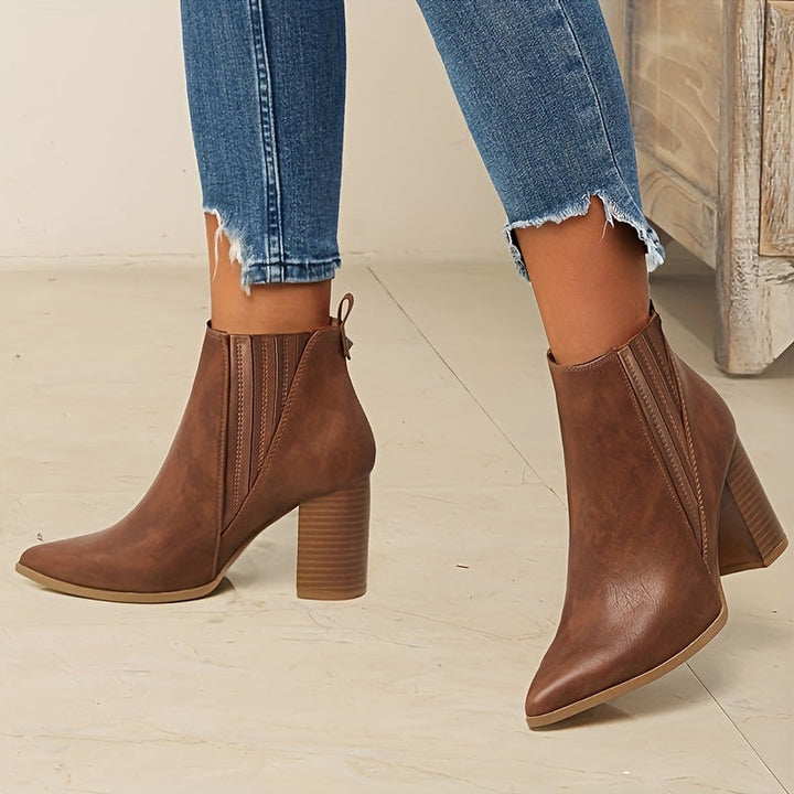 Brenna | Women&