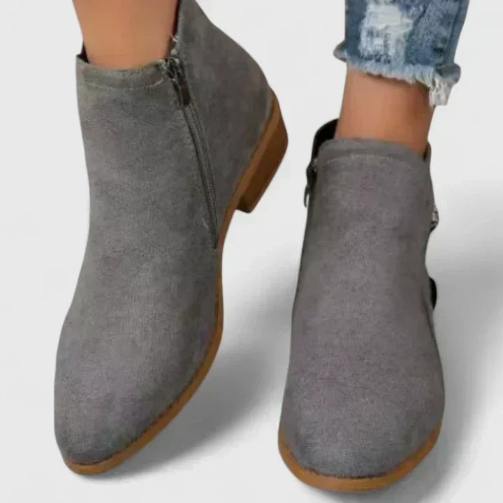 Calveth | Women&