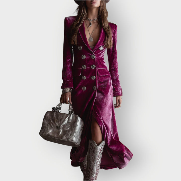 Cassandra | Women&