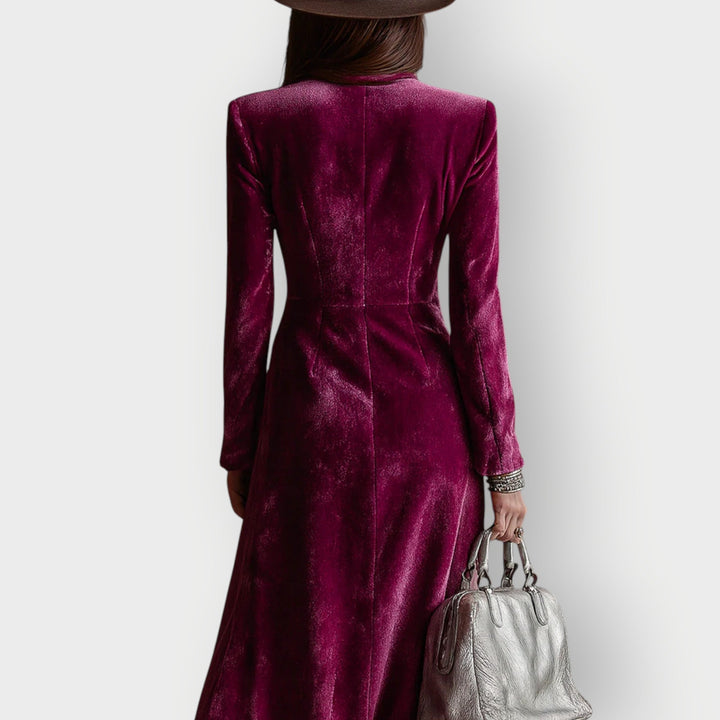 Cassandra | Women&