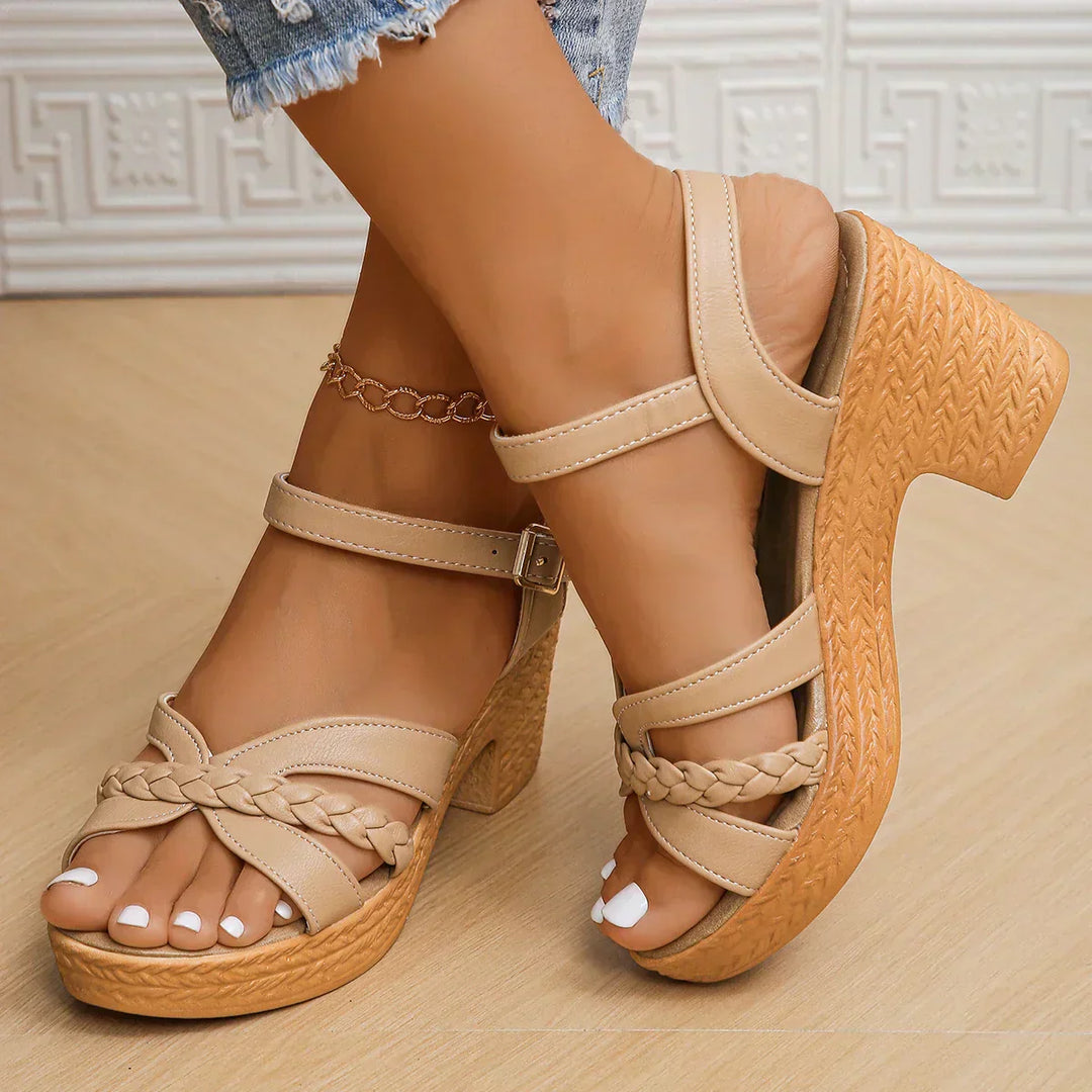 Constance | Women&