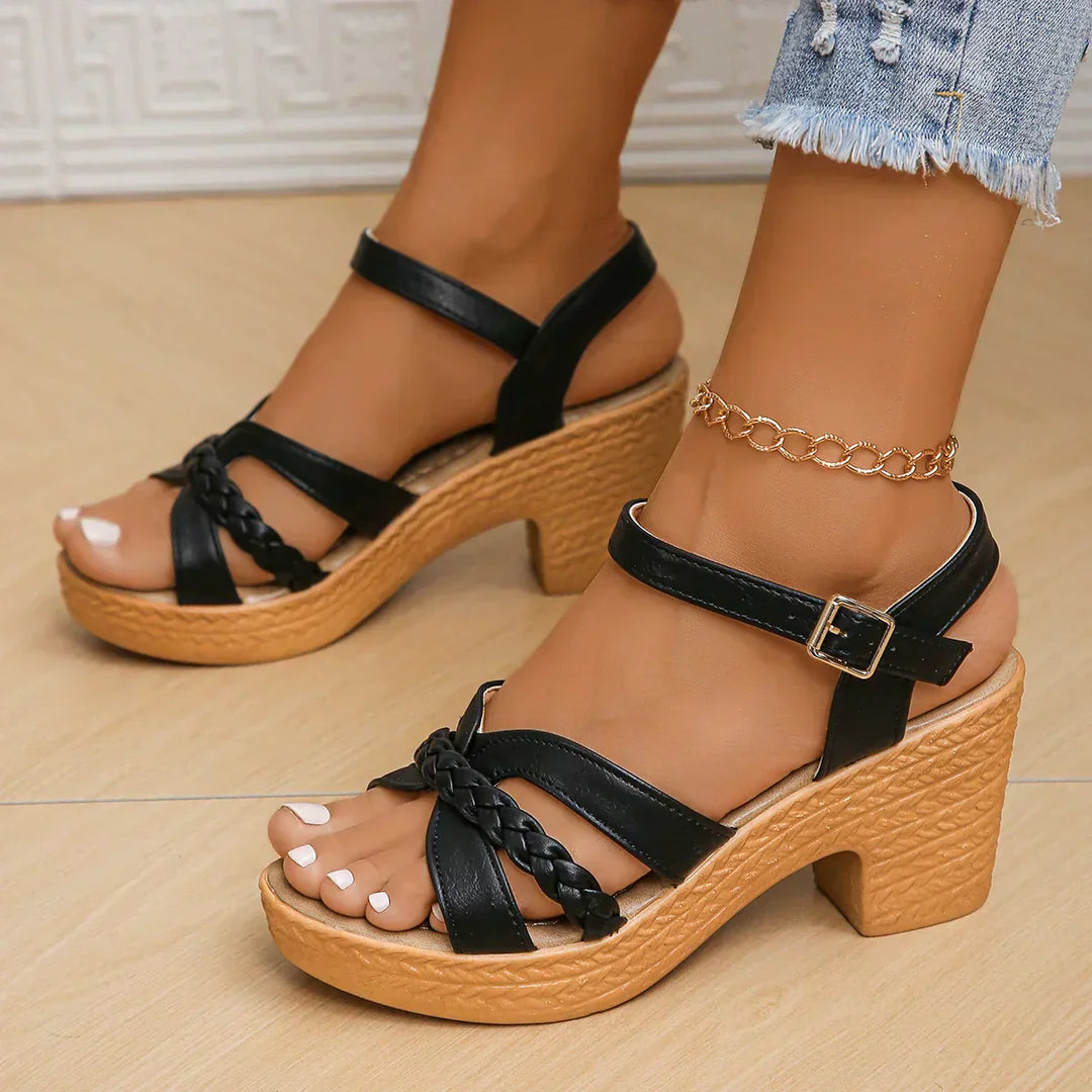 Constance | Women&