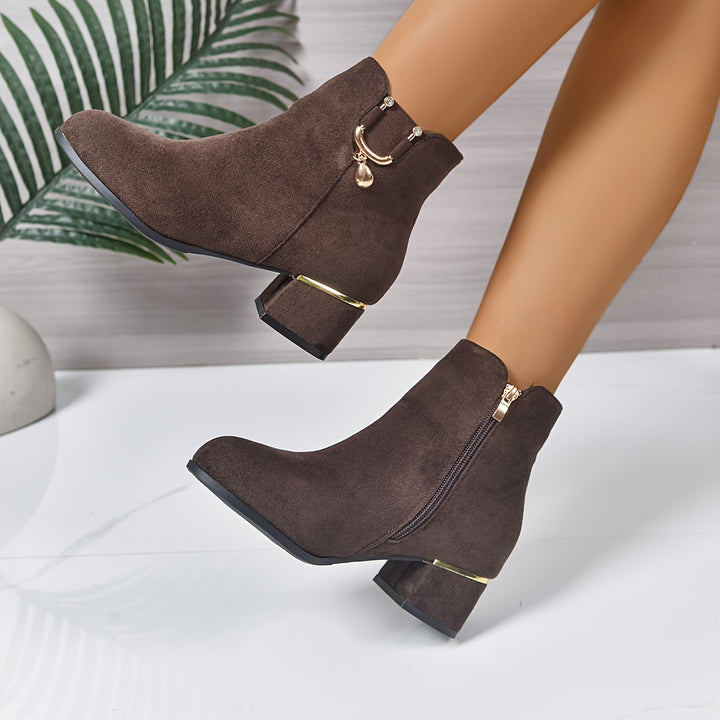 Darcie | Women&