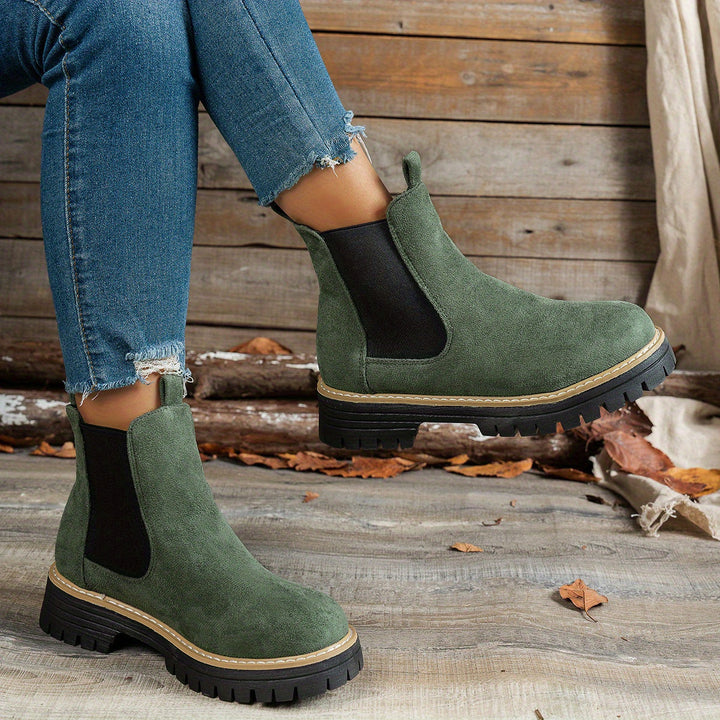 Darcie | Women&