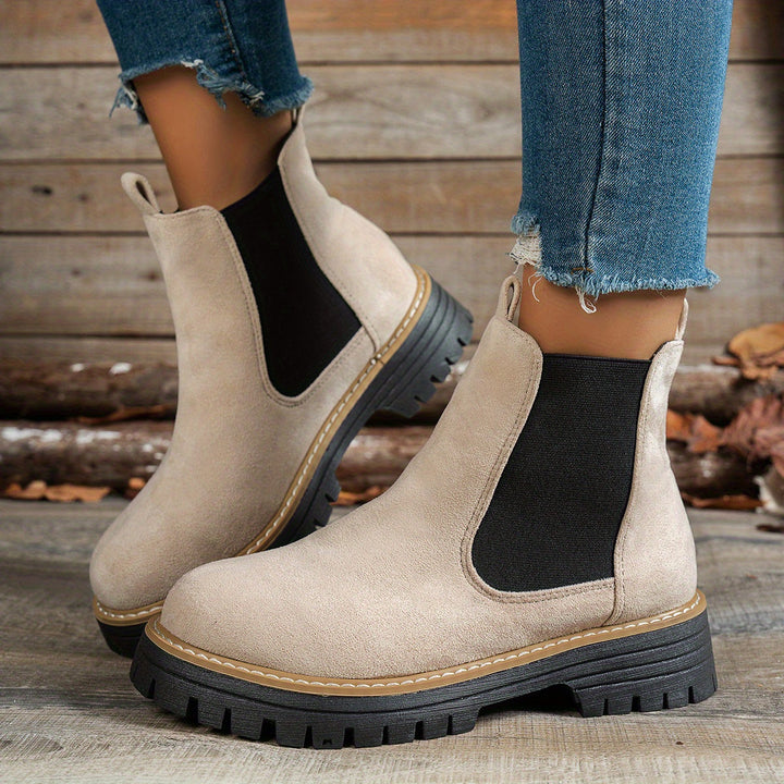 Darcie | Women&