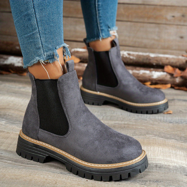 Darcie | Women&