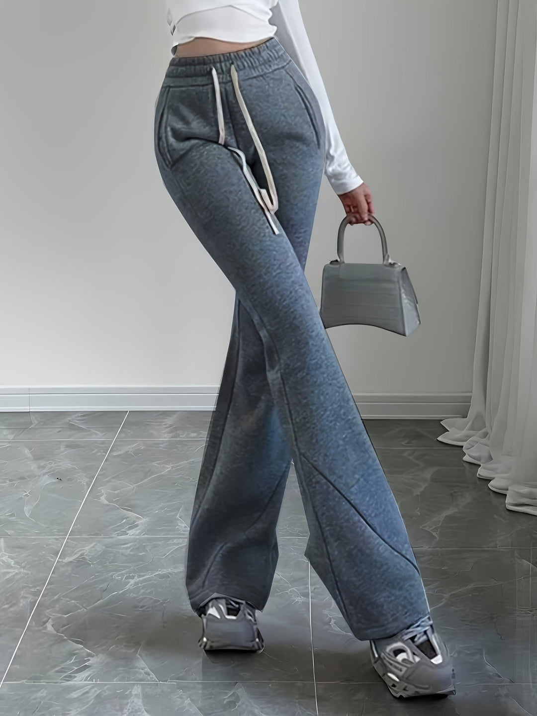 Delvara | Women&