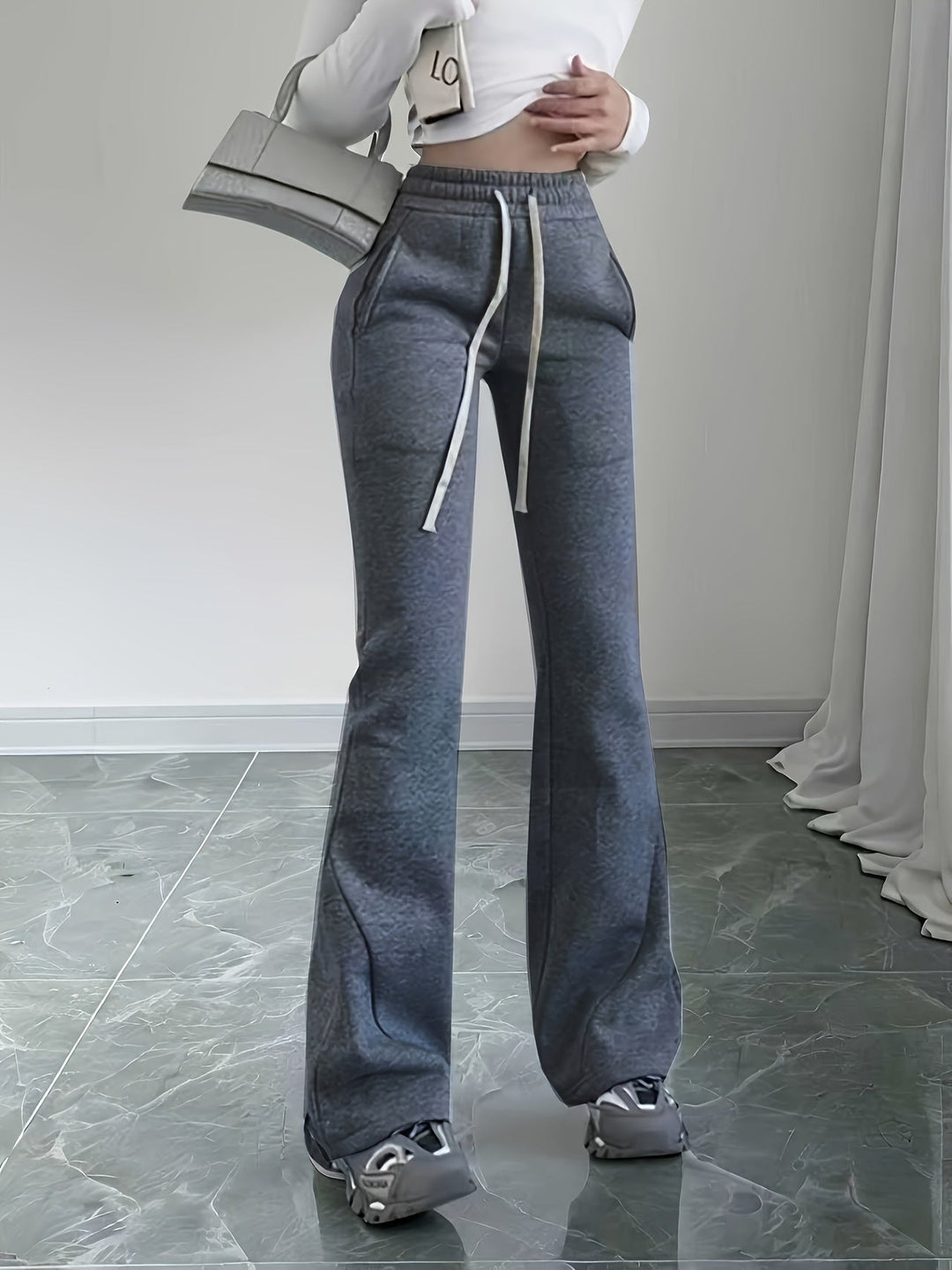 Delvara | Women&