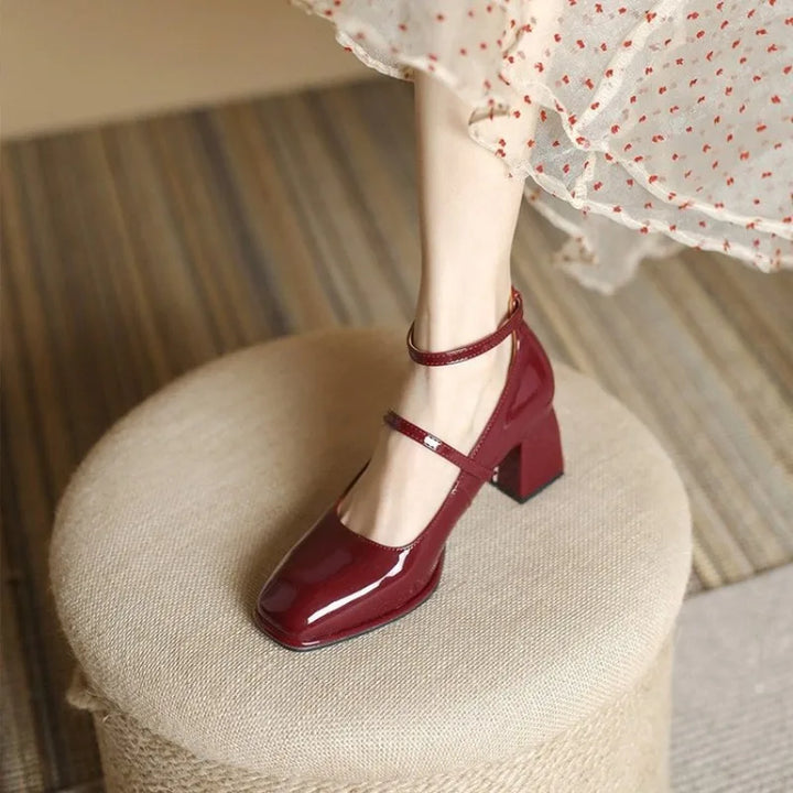 Genevieve | Women&