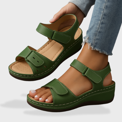 Meredith | Women&