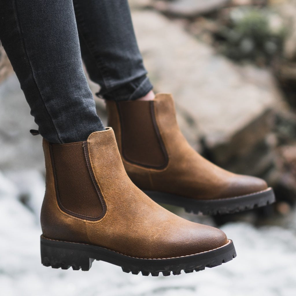 Niamh | Damen Chelsea Stiefeletten mit klobiger Sohle – Schwarz – Bild 3