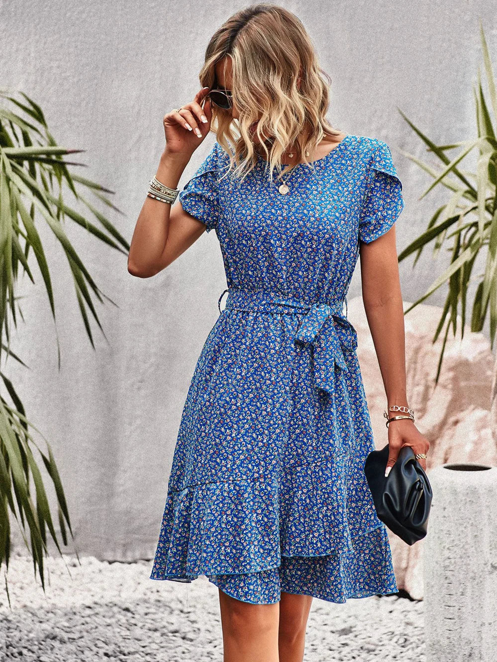 Serendipity | Damen Midi-Kleid mit kurzen Ärmeln und Blumenmuster - Blumenmuster - Bild 3