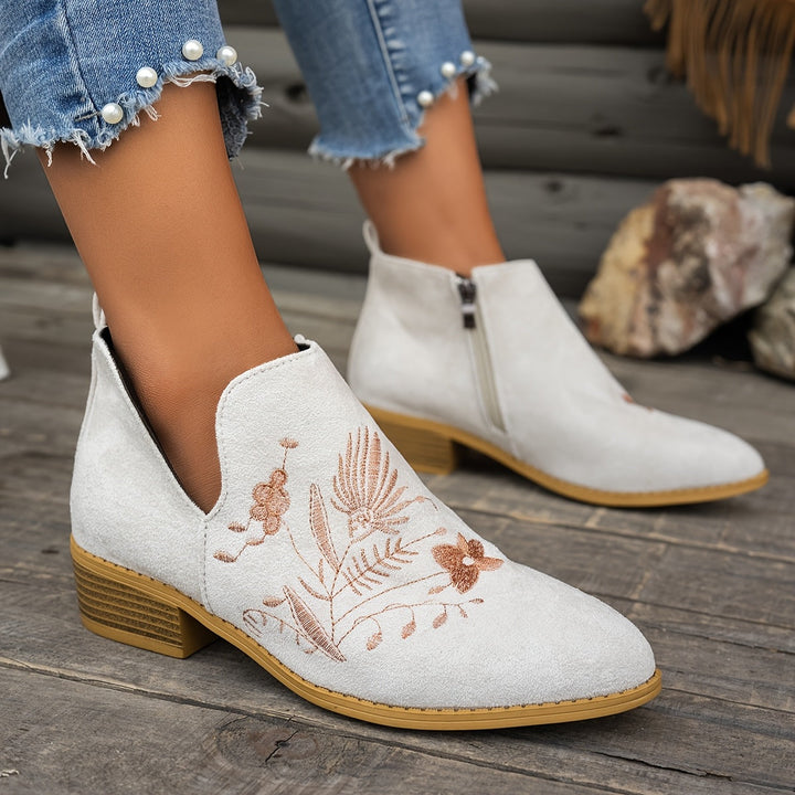 Thessaly | Women&