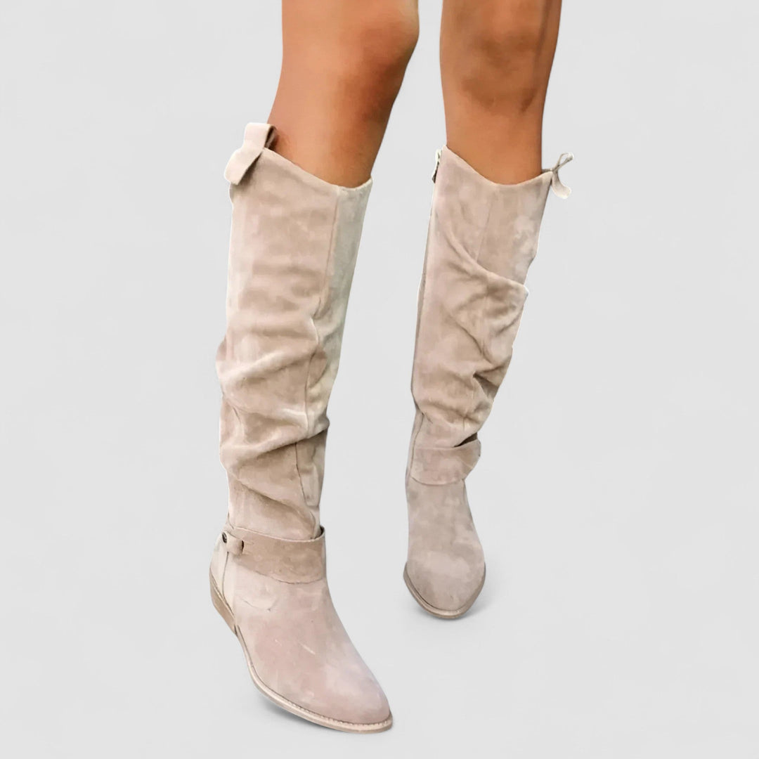 Thessaly | Women&