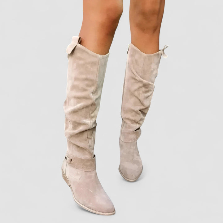 Thessaly | Women&